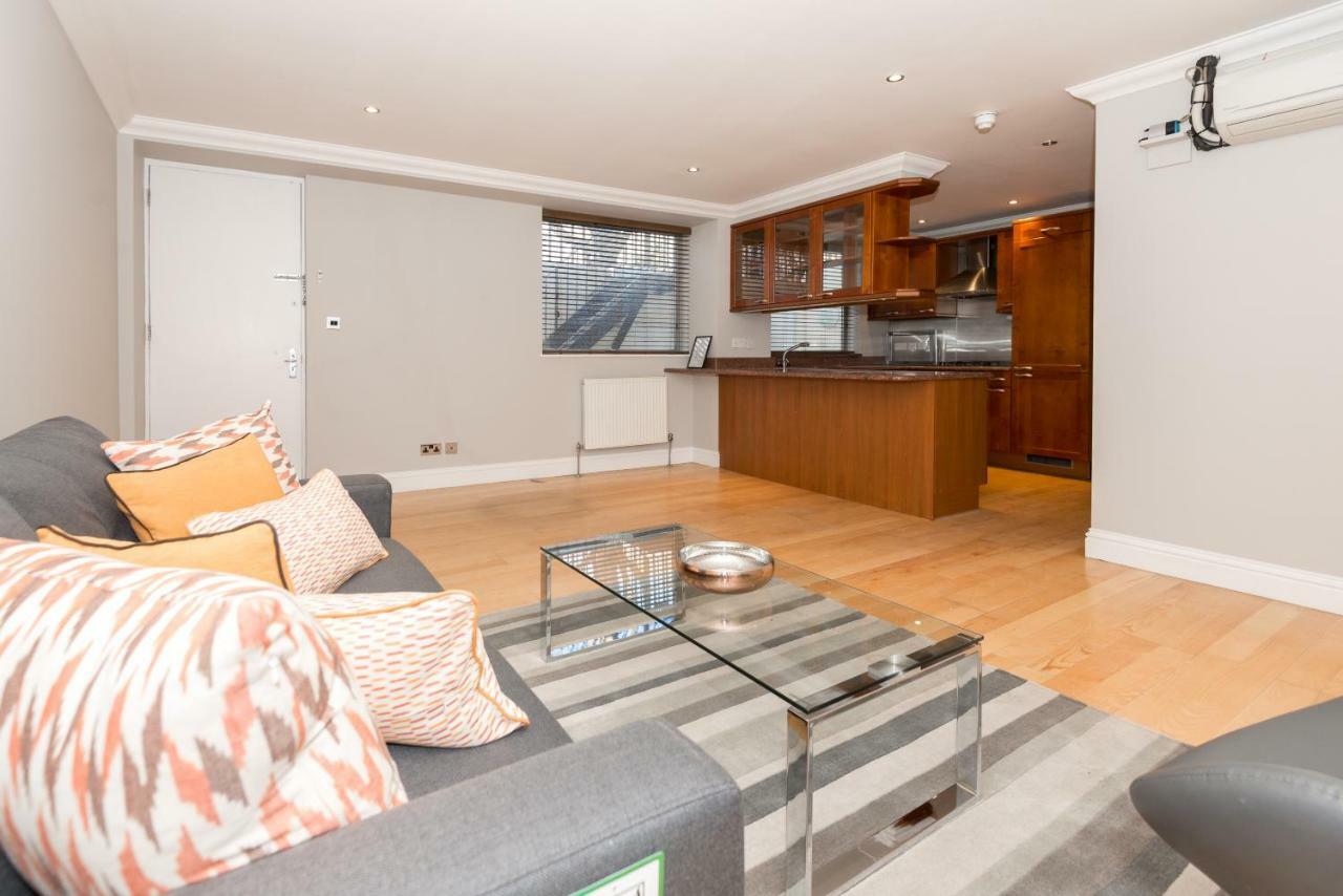 One Bedroom Hyde Park Apartment London Exterior photo